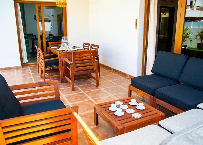 Luxury El Palmeral Villa *